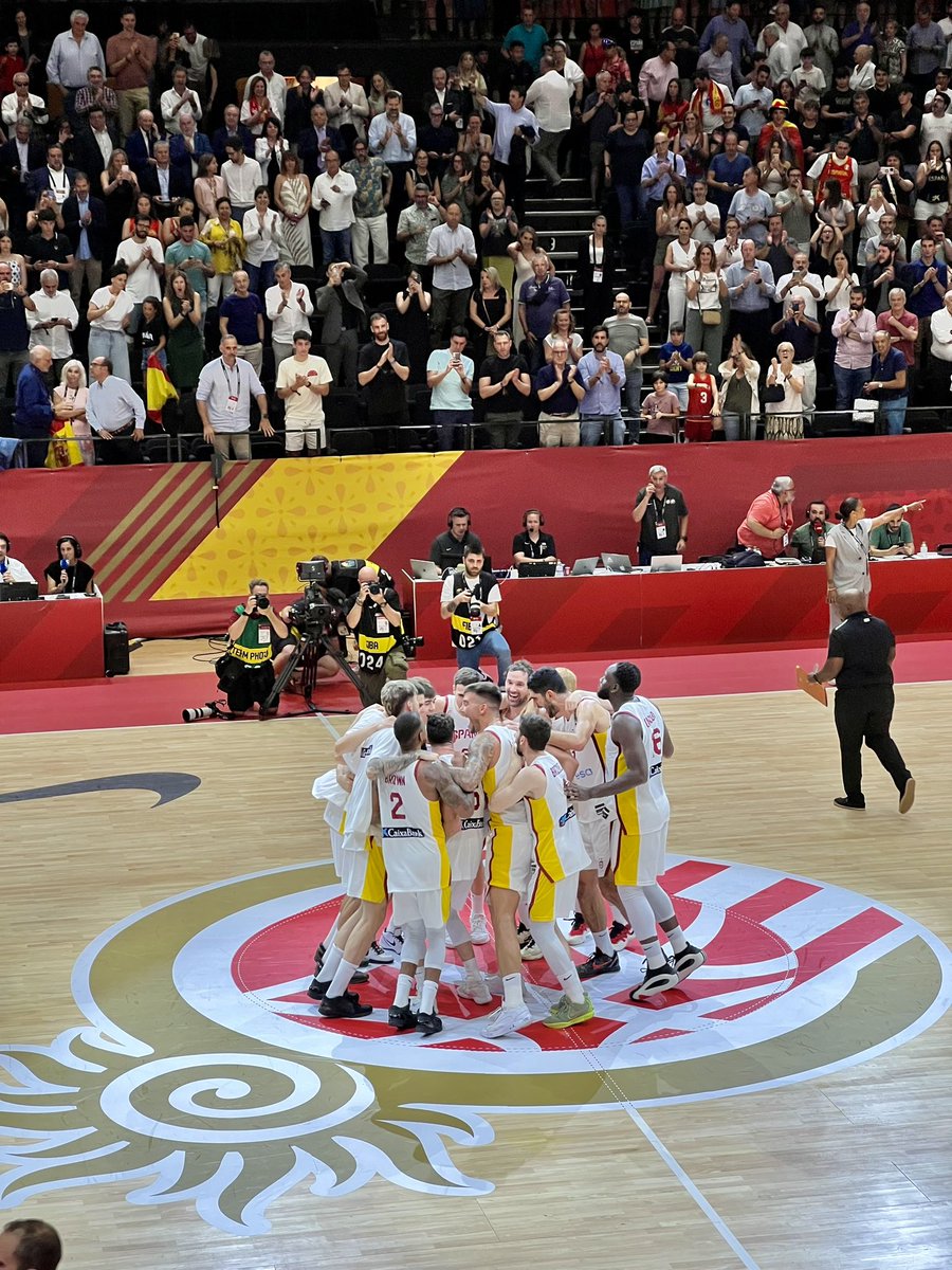 Congrats to <a href="/BaloncestoESP/">Baloncesto España</a> Men’s National Team for qualifying for the Paris Olympics! #OlympicQualifiers #Valencia #Spain