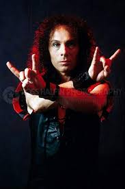 MSolisEscobar's tweet photo. #BOTD Ronnie James Dio (July 10, 1942 – May 16, 2010) #rock and #heavy #metal #vocalist and #songwriter. He fronted numerous groups Elf, Rainbow, Black Sabbath, Heaven &amp; Hell, and his own #band, Dio. He is credited with popularizing the “metal horns”. #OTD
https://t.co/P9yMbrekho https://t.co/XfjUIcUEXE