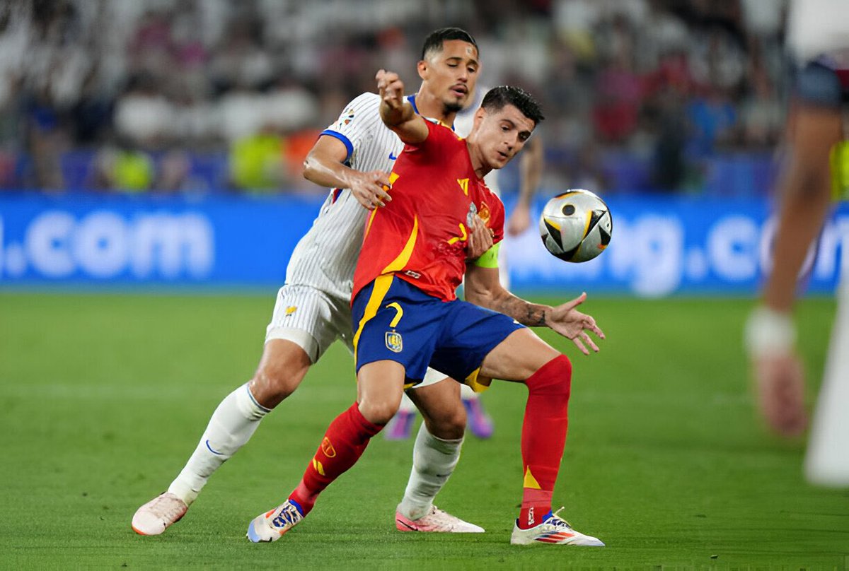 Juanro16's tweet photo. @DeChalaca 🇪🇸 2-1 🇫🇷

Fin. El partido terminó con algunas discusiones entre ambos equipos, finalmente España sostuvo el resultado y ya está en la final, intratable hoy Yamal.

A Francia le costó su falta de gol porque tuvo ocasiones pero no las aprovechó.

👉 https://t.co/mvna6emlFa
📸 AFP https://t.co/OavMNX3qll