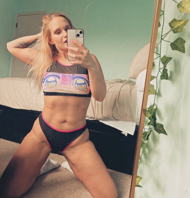 Eat Sleep Create Repeat  🔗in bio https://t.co/yEJwdsSTLw<a href="/tag/heartbreakcore"class="tags"><span>#heartbreakcore</span></a>