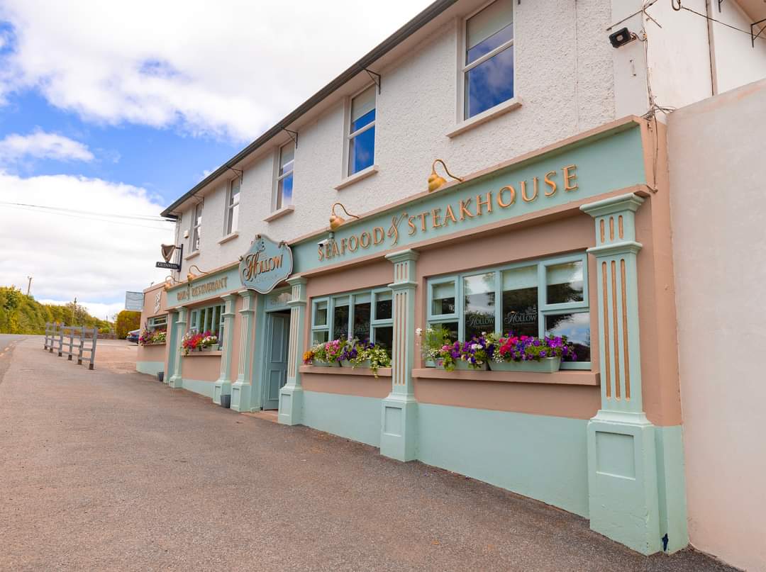A new site to allow motorhome and campervan users to stay overnight in Ramsgrange has been opened at The Hollow Bar &amp; Seafood Restaurant as Simon Murphy and his mum Mary announce a significant new chapter for the popular seafood restaurant.