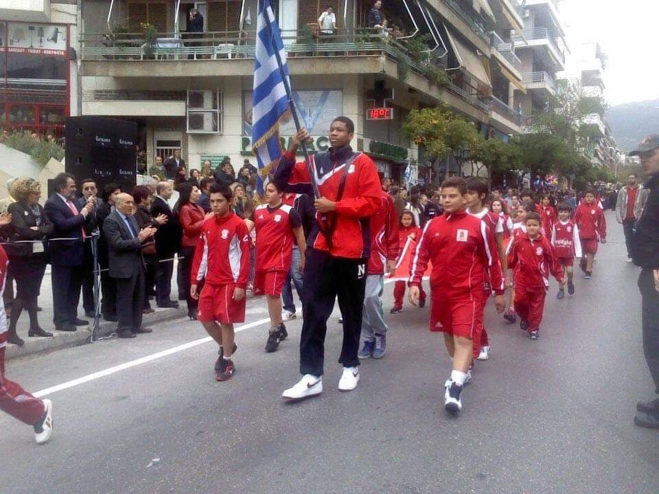 Φανταστείτε όσοι υπερασπίζονται τον Γιάννη τώρα, να τον υπερασπίζονταν και τότε