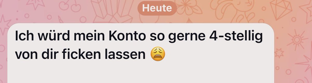 Geht doch nichts über nen spontanen Abend FCK 😊•1 Ralph Lauren Schalfanzug  •1Paar Converse •1Paar New Balance •1 Lovense Dildo •Lounge Unterwäsche  •Neuer Stanley Cup  An einem Abend von einem Minischwanz… Perfekt 📷
