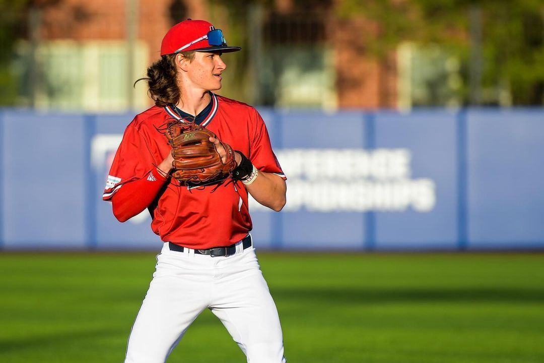 D1Baseball (@d1baseball) on Twitter photo "<a href="/UIC_Baseball/">UIC Baseball 🔥⚾️</a>'s <a href="/zzanezielinski/">Zane Zielinski</a> is a no-doubt top 10 round pool saver, but he’s also a real prospect who profiles to have big league utility value with near Major League ready defensive tools."
Who are some under-the-radar hitters in the #MLBDraft?
🔗 buff.ly/3WgZG36 "<a href="/UIC_Baseball/">UIC Baseball 🔥⚾️</a>'s <a href="/zzanezielinski/">Zane Zielinski</a> is a no-doubt top 10 round pool saver, but he’s also a real prospect who profiles to have big league utility value with near Major League ready defensive tools."
Who are some under-the-radar hitters in the #MLBDraft?
🔗 buff.ly/3WgZG36