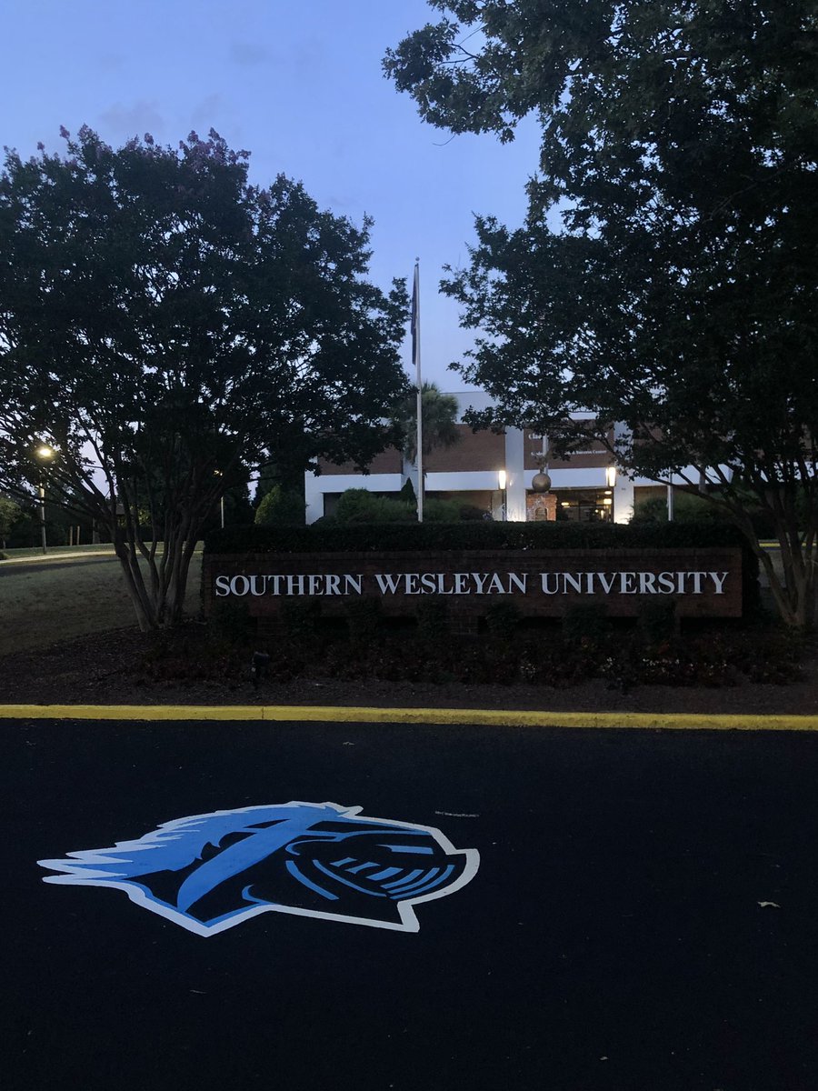 ShufflerLiv's tweet photo. Had the opportunity to visit SWU, Liberty, Clemson, and SBC on the way to Atlanta! Beautiful campuses and amazing ideas for the future. 👀👀 @SoftballSwu @dees_44 @CoachDot_LU @LibertySB @clemsonsoftball @VixenSoftball #2025uncommitted https://t.co/icdDbpZBjP