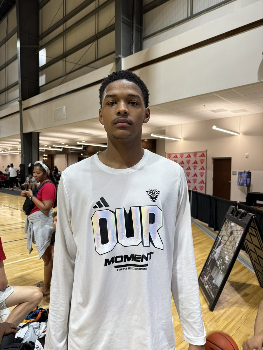 Gr8estunknowns's tweet photo. Top Trae Young wins 76-35 with ease. This team is special and they all play together as a group. 

Jaylen Lawal displayed ELITE athletic ability, he was a matchup problem for every single player & shot the ball very well. His first step is as elite as it gets. 

Jalen Haynes also displayed an elite athletic ability, & blew through every defender. He will kill you off the dribble & can score on you on all 3 levels. Love his game. 

Jax Kerr was impressive around the rim, & killed defenders with his footwork. 
He is a perfect complement to his guards & finds his teammates in their preferred places. Slams the ball easily and there’s no easy shots around the rim with him.