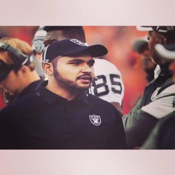 Me when <a href="/EASPORTSCollege/">EASPORTSCollege</a> drops 

Photo creds: <a href="/ClutchHutch3/">Hutch</a>