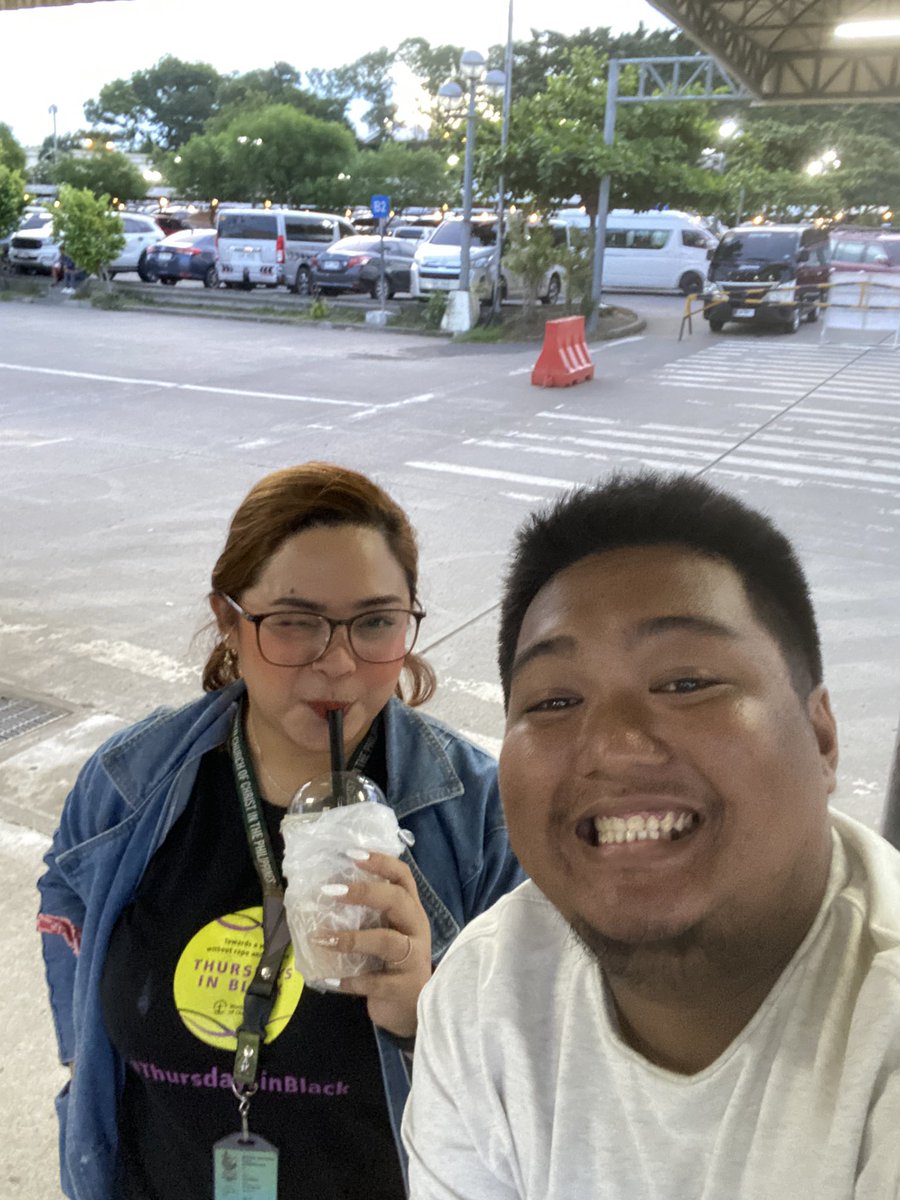 drealbob71's tweet photo. Quick catch up with Maam @piesalcedo_ sunod nsaddd!! https://t.co/DwzG33ARPU