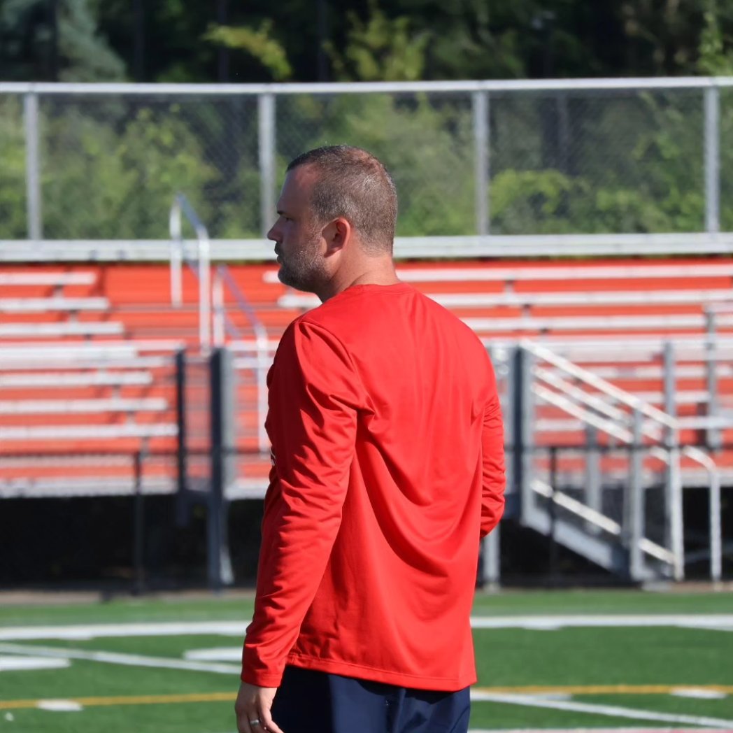BRTROJANSFB's tweet photo. Trojans Youth Football Clinic! Run by BRRHS Head Football @Coach_Bain every Tuesday night! Come join in on the fun and learn new skills!Bridge https://t.co/zkJy550ts9