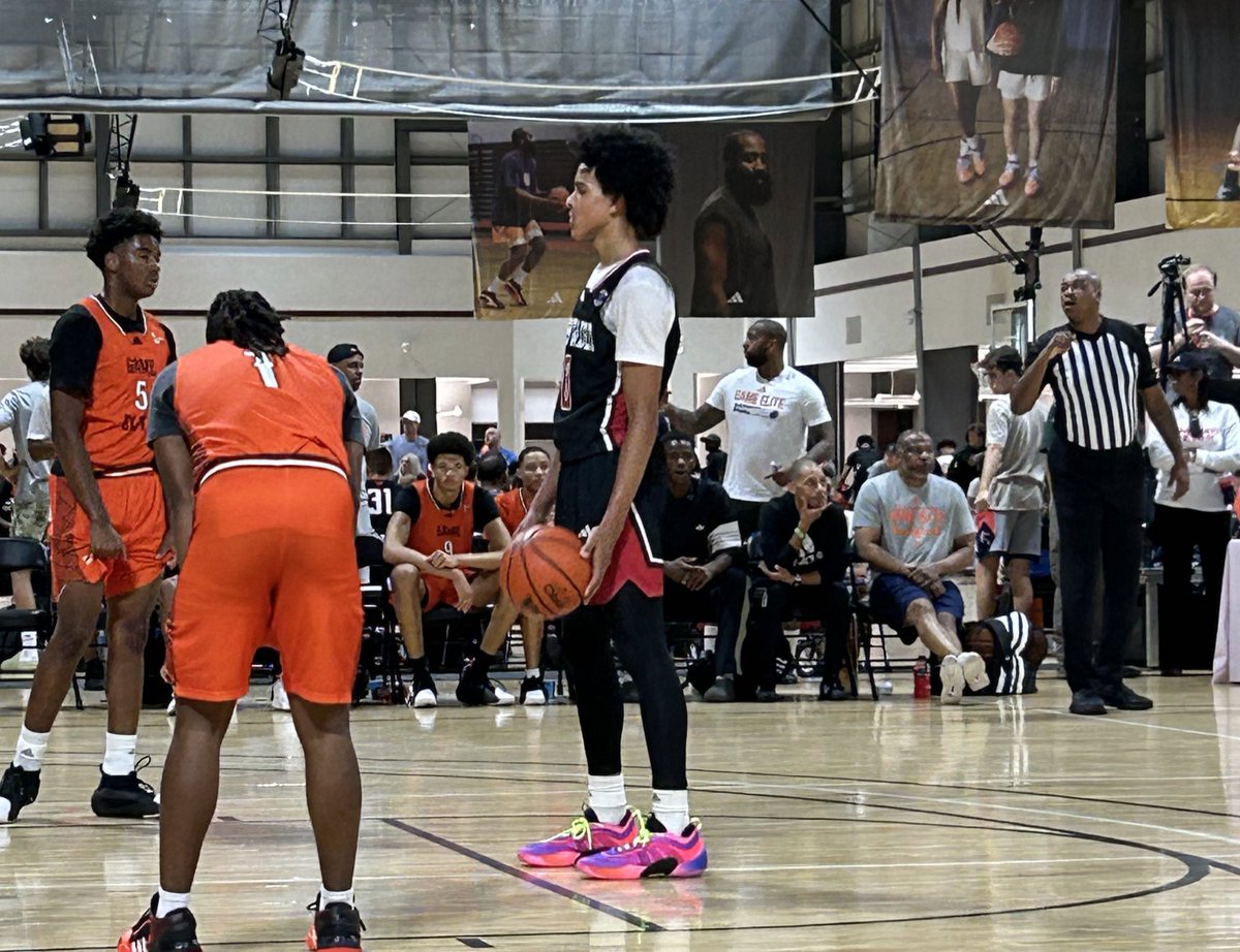 TMarkwith14's tweet photo. Some Tuesday Standouts From Adidas 3SSB Rock Hill:
Mikel Brown
Cody Peck
Nate Ament
Mason Klabo
Josh Leonard
Devin Brown
Matthew Able
KD Hernandez
Jyi Dawkins
Devin Hutcherson
Tyler Wagner
Dominic Hicklen
Jonah Lawrence https://t.co/IRFzMAYxsB