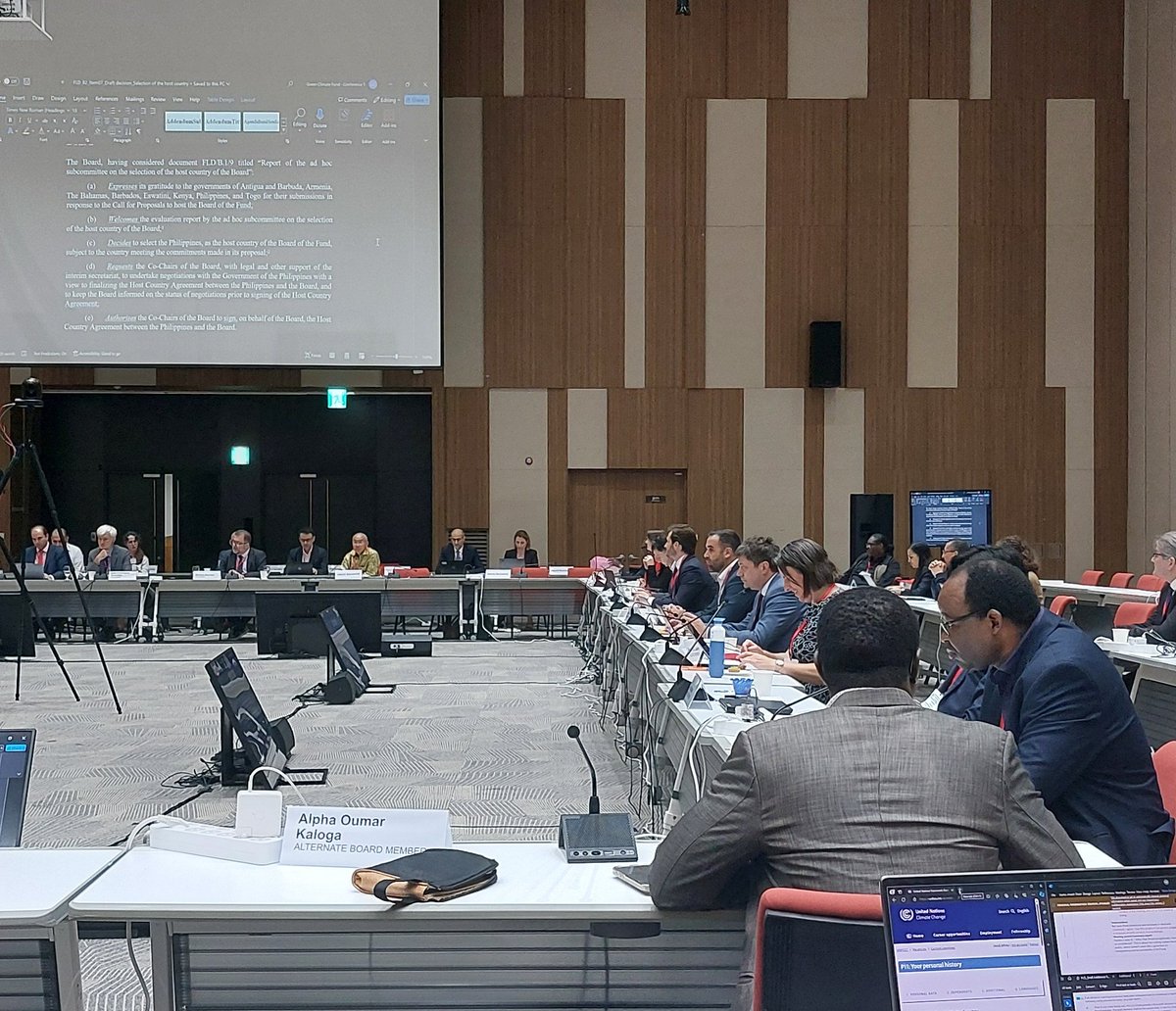 larutadelclima's tweet photo. There is no business model in the #LossandDamageFund! Communities destroyed makes no room for profits. Seeking efficency is no excuse to frame the fund as a business. Efficency can be found in communities at the frontlines addressing loss and damage with nothing. Get serious! https://t.co/PQRhfLK8VM
