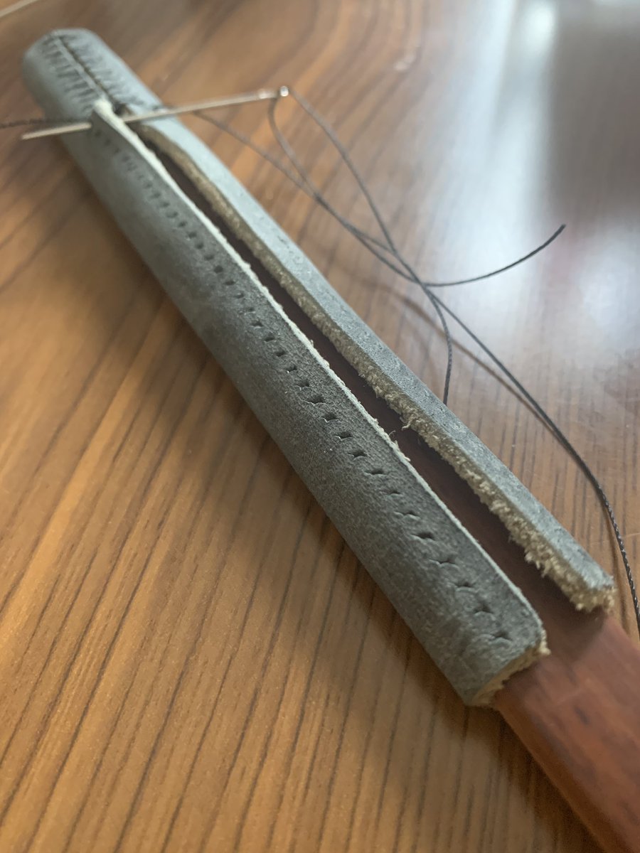 kusabihead's tweet photo. ちっくんつっくん

自作スウェード革 
かなり良い
もっと早くやりゃよかったな
いつも俺は遠回り
これも必然。 https://t.co/WRXdV7GM5n