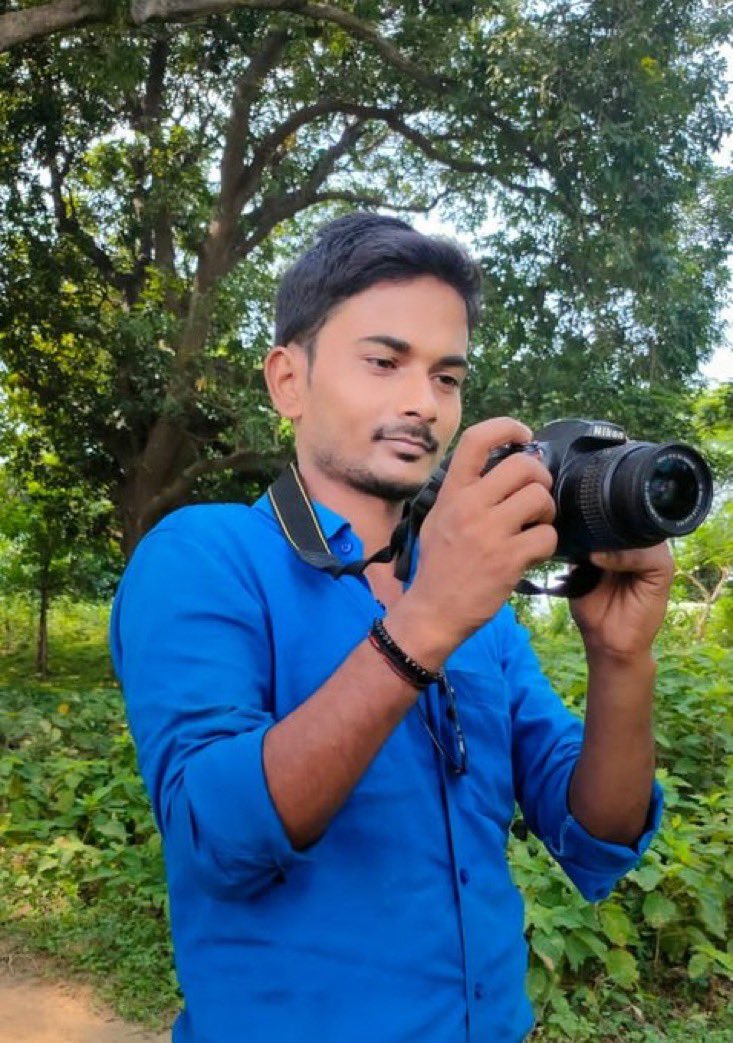 मेरे अनुज मेरे X गुरु प्रिय अभी राजा <a href="/ABHIRAAJAA/">ABHI KUMAR SINGH</a> को जन्म दिन की ढेर सारी 
शुभकामनाएँ और बहुत बहुत बधाई हो🎂🍫
    ईश्वर आपको लंबी उम्र और स्वस्थ जीवन दे 💐