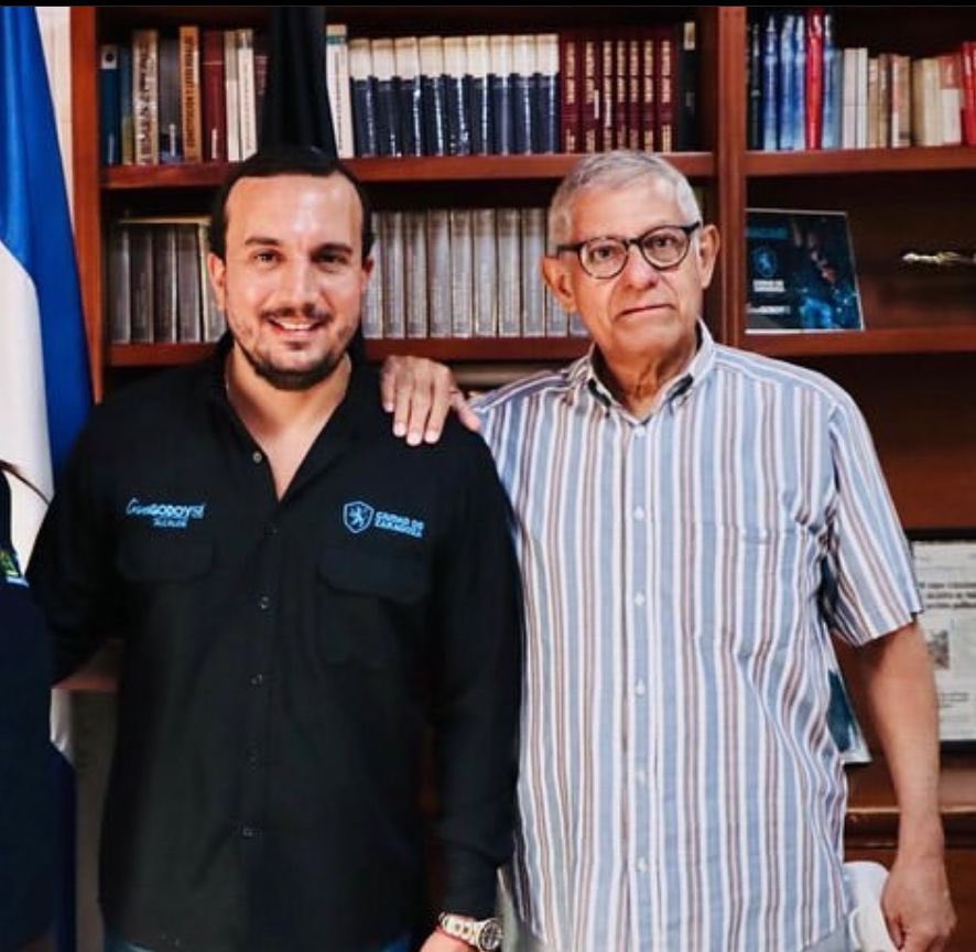 César Godoy 🇸🇻 tweet media