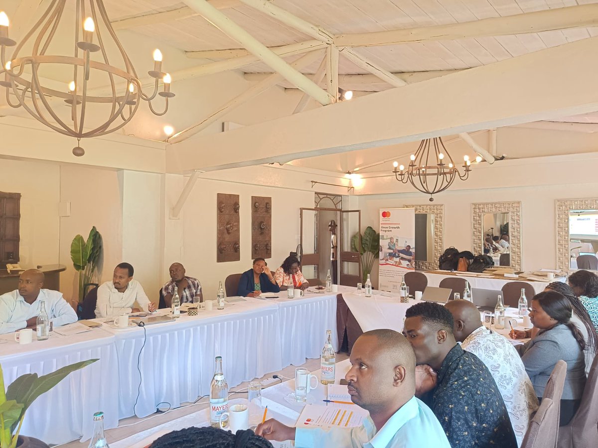 G_B_Fund's tweet photo. The Jiinue Growth Program (JGP) in partnership with @MastercardFdn conducted a #ToT training for 10 regional coordinators and their deputies. Led by @G_B_Fund, JGP works with a consortium consisting of @KEPSA_KENYA, @kenya_chamber, @GROOTSKenya, @4gCapital and Powered by People https://t.co/hlmZpO7yq0