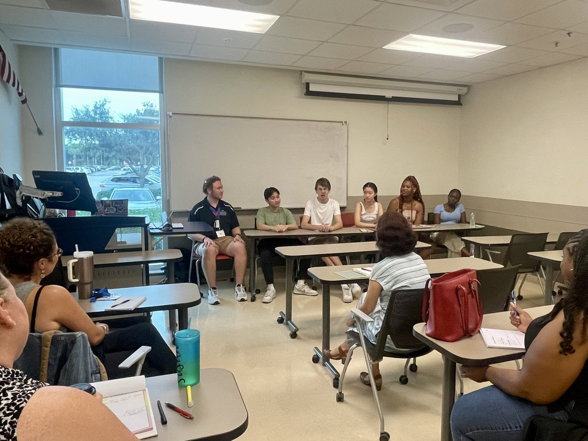 Amazing words of wisdom from these National Champs in Speech &amp; Debate! Love that Broward Coaches took time out of summer break to learn! <a href="/ispeechdebate/">Institute for Speech and Debate</a> <a href="/HowardHepburn/">Howard Hepburn</a> <a href="/BCPSAppLearn/">BCPSAppliedLearning</a> <a href="/smcantrick/">susan m cantrick</a>