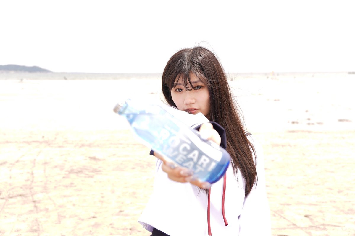 tiara_manae's tweet photo. おはよっ
あっちーし水分とろ！ https://t.co/1EJ1zFU9BK