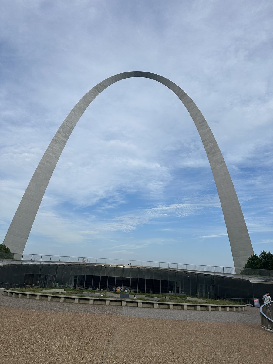EducatorSteph's tweet image. Such a blessing that I’m able to travel and share my teaching strategies with people from all over the U.S and beyond! ❤️
P.S. The Gateway Arch is huge. The pictures don’t do it justice. #amtmeeting2024