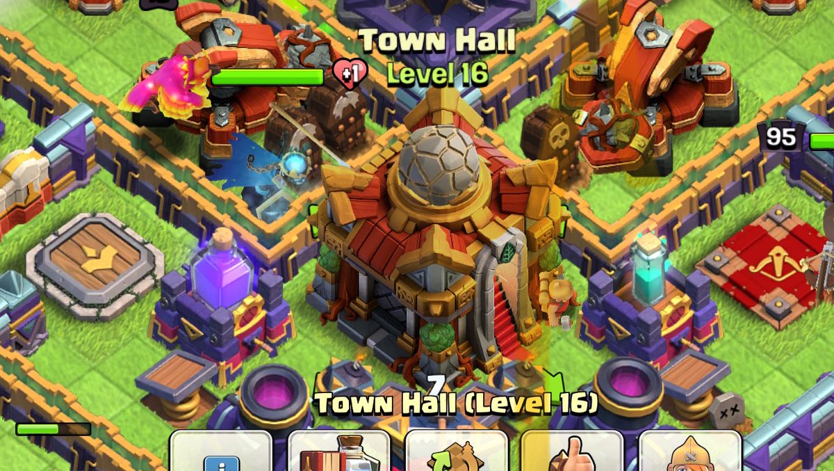CoupleWatching's tweet photo. Kendall did you just start @ClashofClans ??  Town Hall 5???  16 is max right now….  #loveislandusa #loveIsland https://t.co/fA0zLw7nW2