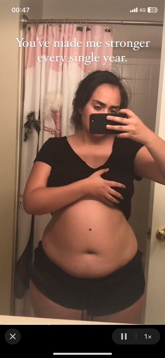 SlutforToshiro's tweet photo. She’s my new motivation https://t.co/GXCgrXcAJf