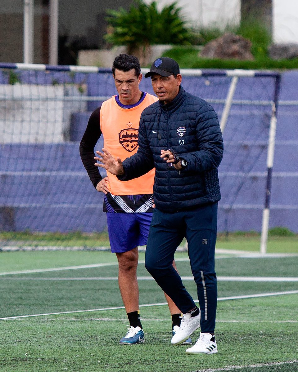 🫡 • <a href="/MikuFedor/">Nicolás MIKU Fedor</a> pone sus goles y su experiencia a la orden de <a href="/Metropolitanos_/">Metropolitanos Fútbol Club</a> para el Clausura 2024

👀 • ¿Cómo crees que le irá al delantero con el equipo violeta? 

📸 • <a href="/freeloop/">Miguel Vallenilla</a> 
#VenezuelaEsFUTVE