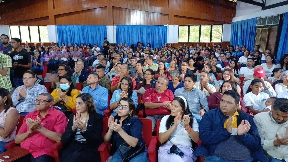 Ricardo Menéndez tweet media