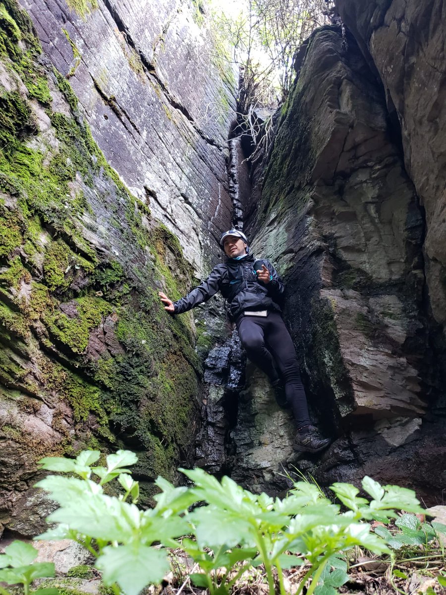 Nosoypelusa's tweet photo. El paso que más miedo da, precisamente es el paso que tienes que dar primero...

#LoLeiPorAhi #TrailLover #PrefieroLaMontaña #UltraDeMente #Ultra4eva #UltraBeast #UltraSalvaje https://t.co/BDTbvDW4m6