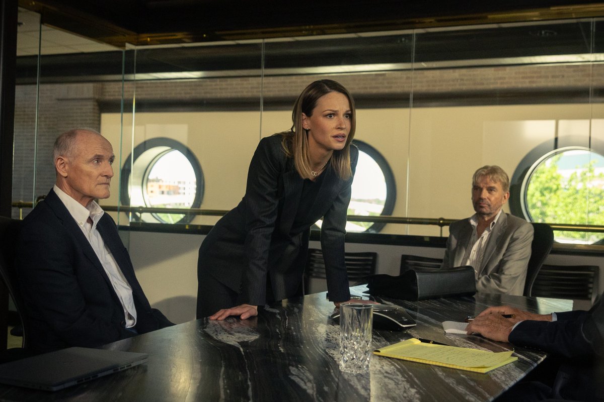101StudiosCo's tweet photo. The oil industry is more dangerous than you think. Here's an inside look at our new show LANDMAN coming to Paramount+ on November 17th!
#101Studios #Paramount+ #FirstLook #Landman https://t.co/TsWaNqaJbt