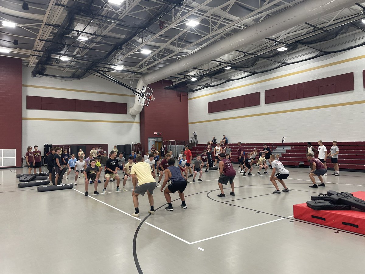 CCE_Football's tweet photo. Weather chased us inside tonight, but what an awesome turn out of about 120 Future Eagles! #EMAE #WeAreCC #Future https://t.co/Y5bV2rUx5s