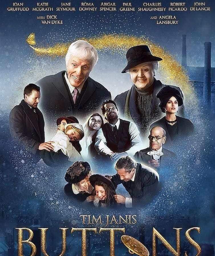 paulgreenemedia's tweet photo. Today’s featured movie is Buttons. This star-studded Christmas movie was released to theaters back in 2018. 
Want my 4 exclusive behind-the-scenes stories about this film? Comment in this post or dm me &amp; I will send it your way #paulgreene #pgtip #christmasinjuly https://t.co/fTZAVWGLHV