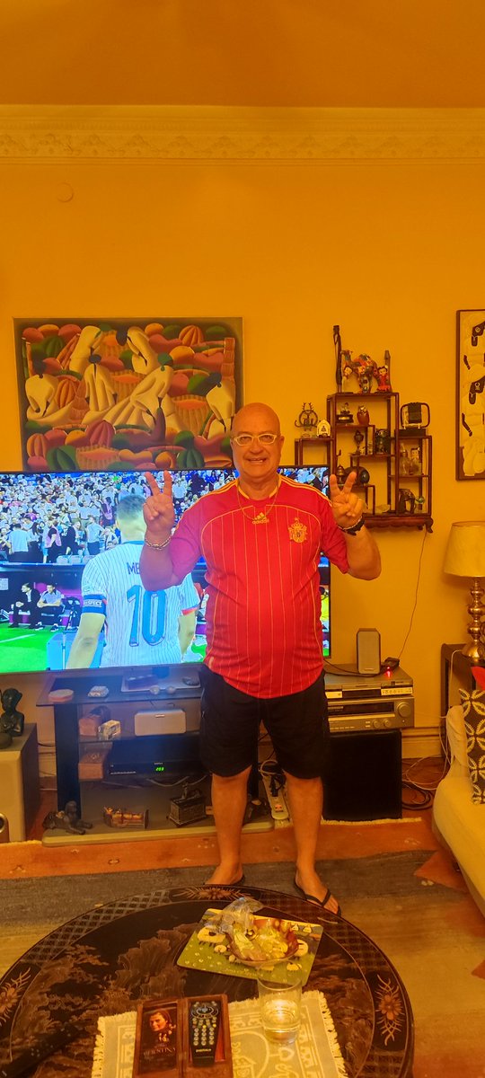 GrandaLoza's tweet photo. España a la final de Berlin https://t.co/wfsfVFVEYA