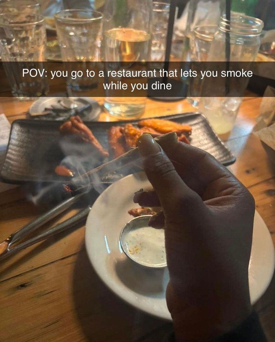 WeedPorns's tweet photo. Would you eat here? https://t.co/WwyF1a2YJc
