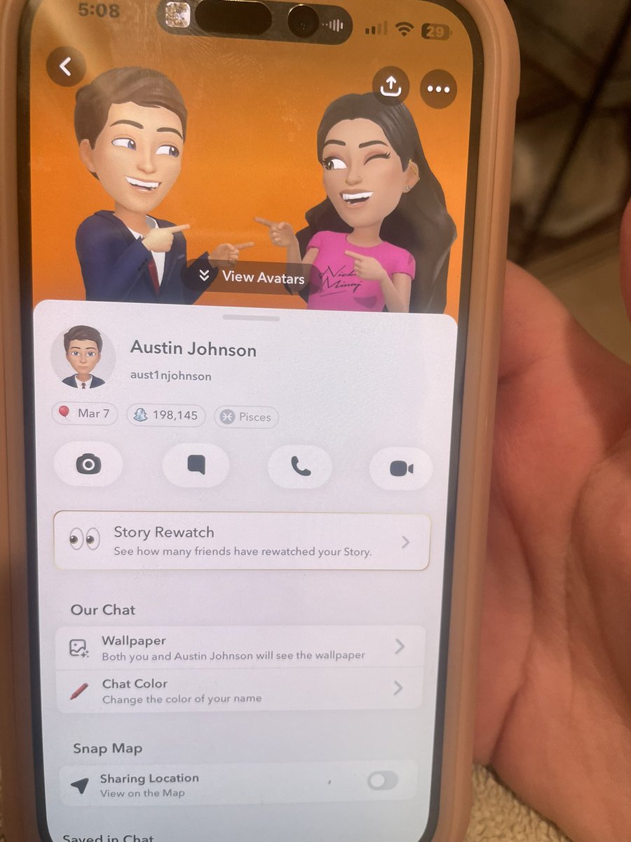 Rmshell0's tweet image. I’m still new to selling, but straight up scamming for no reason and sending fake screen shots of money being sent is so petty and dumb. Got his snap off here, sent him EVERY piece of content I have and he blocked me. #BUYINGCONTENT #SellingContent #scammer