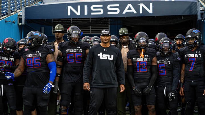 #AGTG Blessed to receive another D1 offer from TSU!!💙🤍
<a href="/CoachChewy80/">Dylan Chmura</a> <a href="/tv2p/">Tony Vance</a> <a href="/CoachAGibbs/">Coach A. Gibbs</a> <a href="/MarcusThornton/">Marcus Thornton</a> <a href="/CJ_AndersonJr/">C.J. Anderson</a> <a href="/EricGray85/">Ed. S. Eric Gray</a>