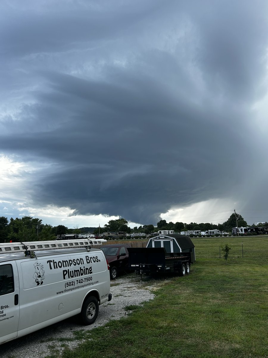 😳😳😳 Just sent in from Shepherdsville, Kentucky.