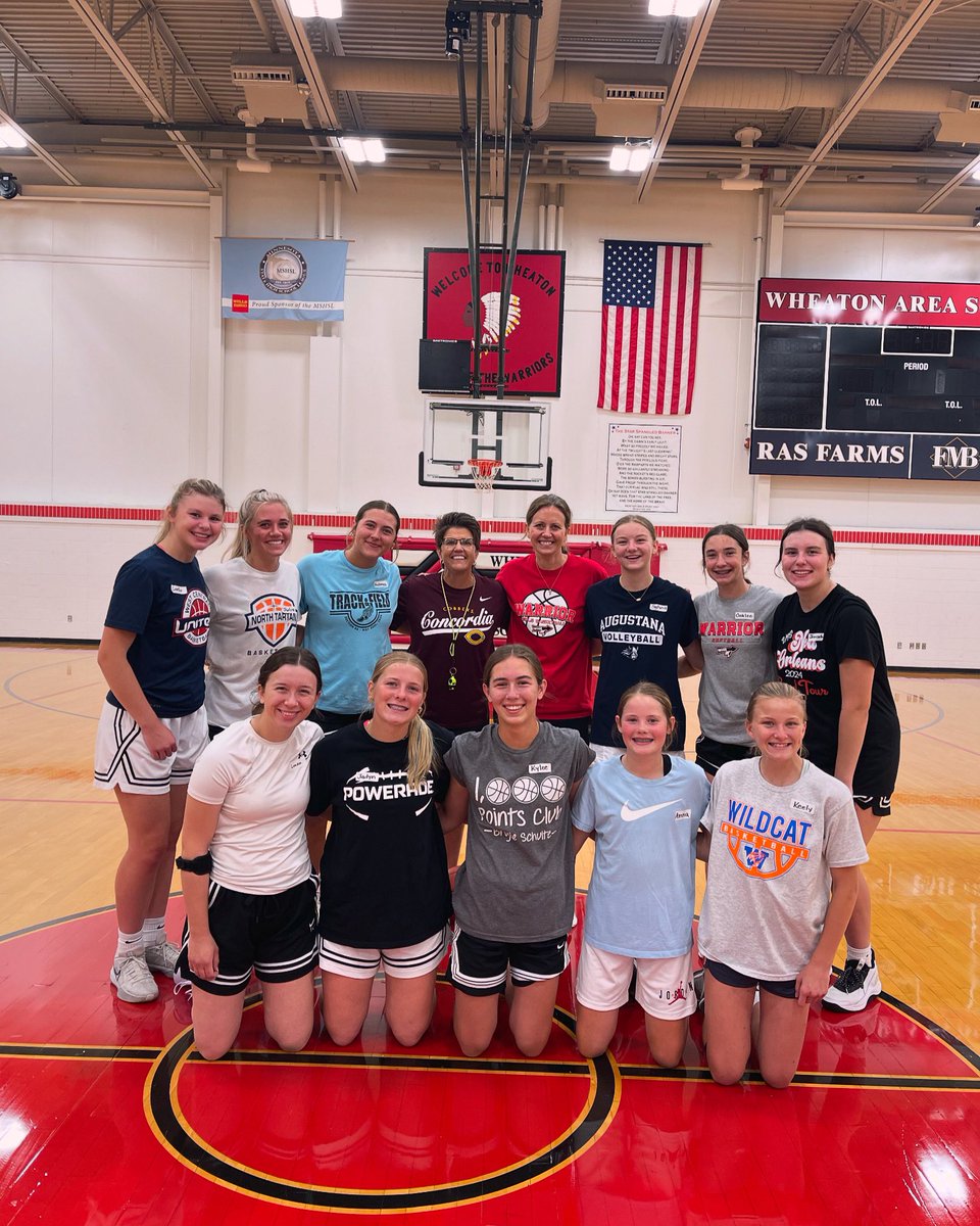 GirlsWhn's tweet photo. This great group of girlsβ had a fun morning working on their basketball skills with one of Concordiaβs very own! πβ₯οΈπThank you for taking the time to come down and host this camp for our Lady Warriors! https://t.co/XLDDWtF9Sr