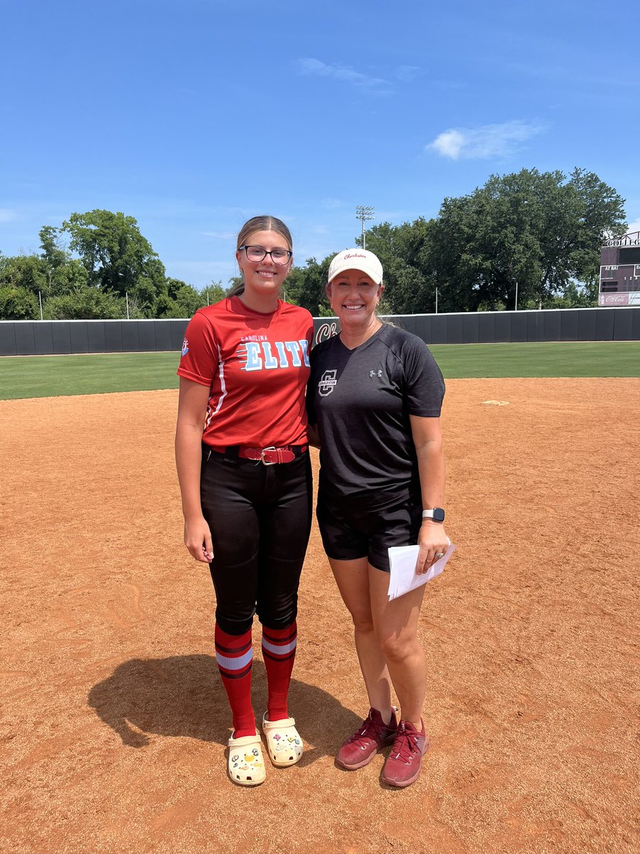 I had a great time at the <a href="/CofCSoftball/">Charleston Softball</a> prospect camp today. Thank you to all the coaches and players. <a href="/CoachLynch20/">Tracey Lynch</a> <a href="/MaggieMrowka/">Maggie Mrowka</a> <a href="/EliteSC14UNtnl/">Carolina Elite SC Jameson</a> #BeElite