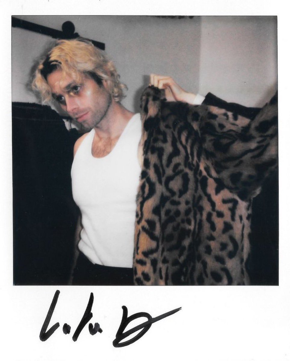 5SOSCent_am's tweet photo. ¡Luke para MILKY Magazine! 

📸: milkymilkymilky https://t.co/lLfQTDFvaV