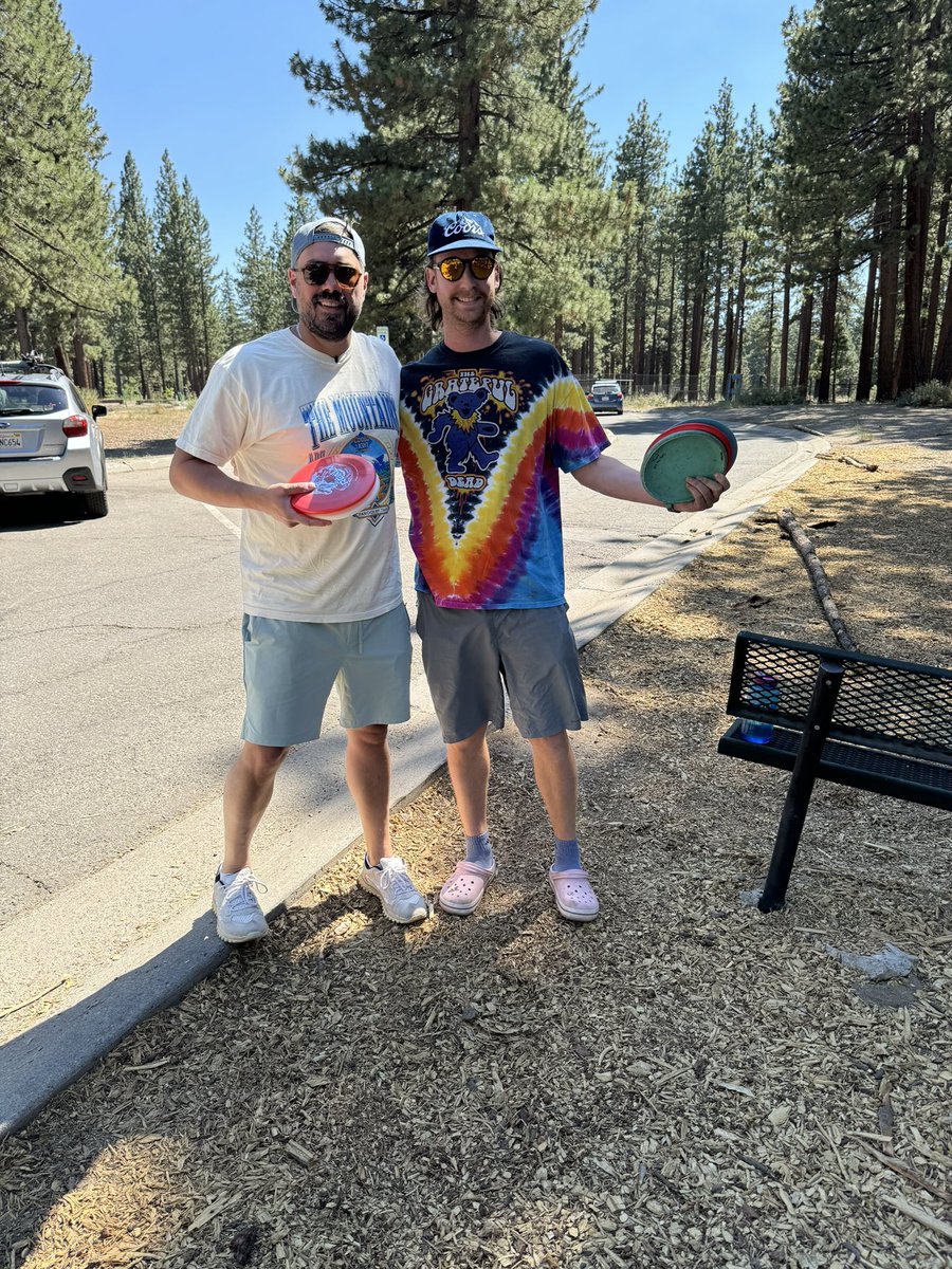 Shout out AWL Jared who rolled up for some frisbee golf. chillest dude ever #ChillWeek
