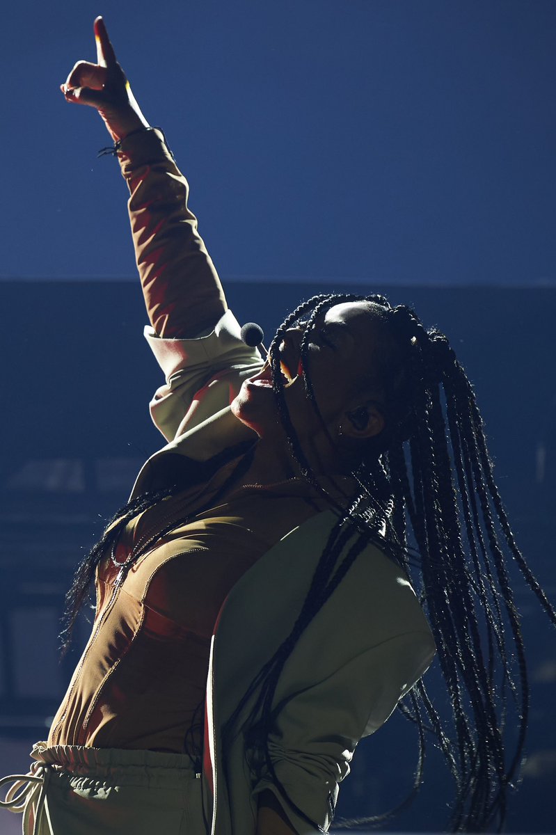 JanetJackson's tweet photo. Essence Fest ✔️ …Newark (tonight!), Brooklyn, Washington, Baltimore & Charlotte…you’re up next!

📸: @solaimonster
Designer & Shoes: @fearofgod, Fear of God Athletics, @jerrylorenzo, @adidas 
Wardrobe/Styling: Laurel Thomson & @ghsduldulao 
Makeup: Preston Meneses
Braids & hair styling: The Urban Meet Braid Shop
Color & hair styling: Chris Rios Beauty