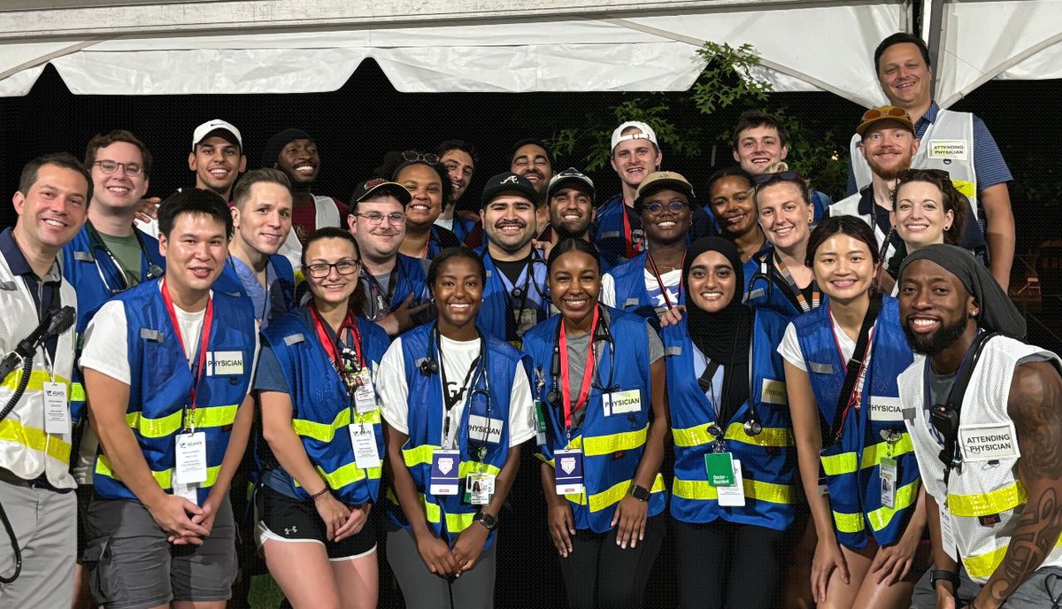 The #EmoryEM team (intern class, residents, fellows, and faculty) is proud to be a part of the annual July 4th <a href="/ajcprr/">AJC Peachtree Road Race</a>. There were 50,00 runners that participated in the 55th race. Thank you to <a href="/GradyMED1/">Lekshmi Kumar</a> and all of the medical volunteers and staff 🩺💟