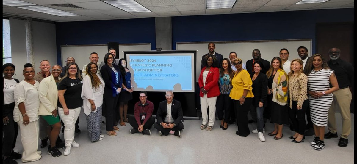 MDCPSTechCollgs's tweet image. Day 2 @Synergy! Huge thanks to the Office of Strategic Planning and Initiatives for guiding us as OPCTE launches Strategic Plans for ALL cost centers for the first time!  #AcceleratingPerformance