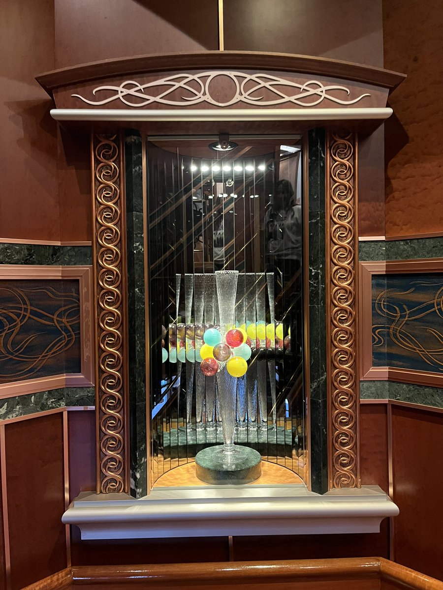 thiscruiselife's tweet photo. While many of the original Joe Farcus design elements have been replaced on board Carnival Spirit throughout the years, there’s still plenty of him around if you look for it! #JoeFarcus #CarnivalSpirit https://t.co/ImSYsIKQJf