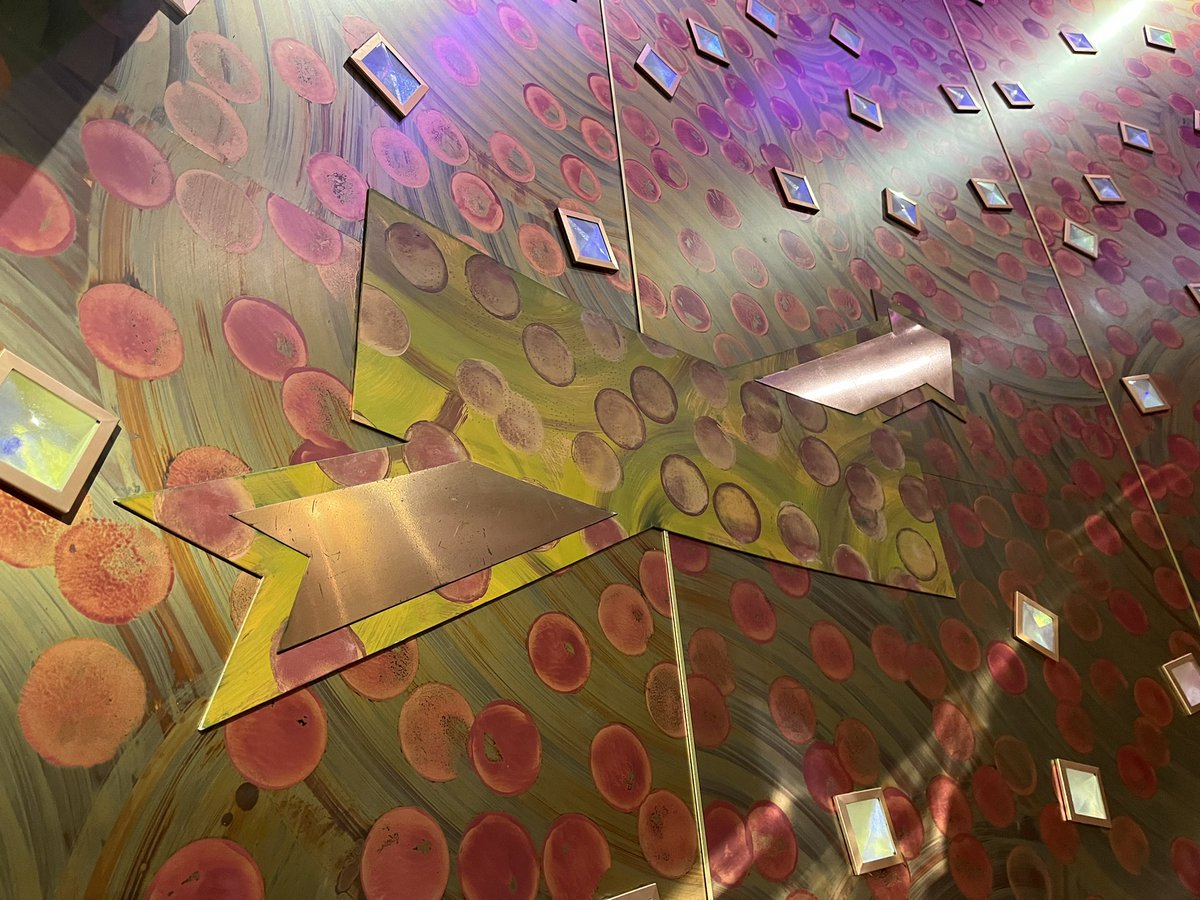 thiscruiselife's tweet photo. While many of the original Joe Farcus design elements have been replaced on board Carnival Spirit throughout the years, there’s still plenty of him around if you look for it! #JoeFarcus #CarnivalSpirit https://t.co/ImSYsIKQJf