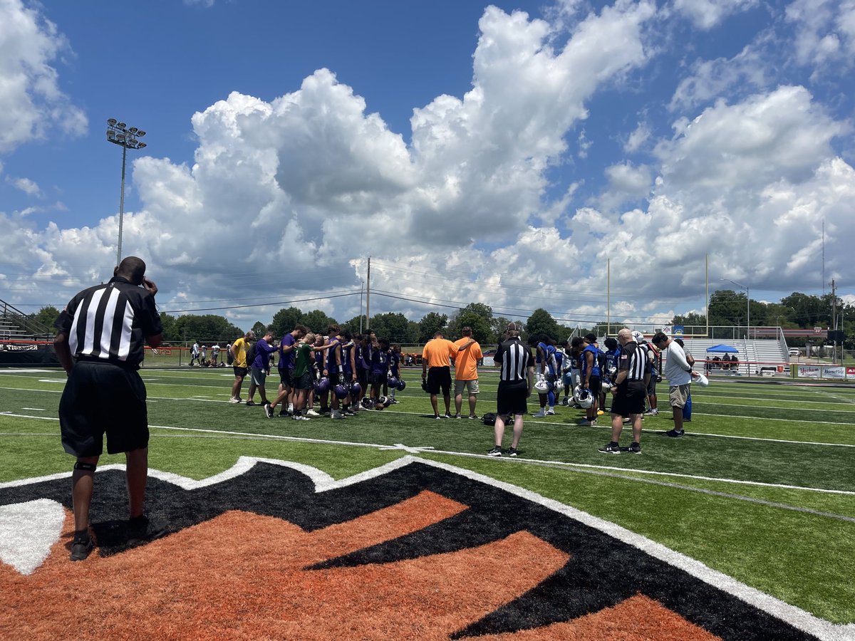 HuddleTouch_CEO's tweet photo. The Battle for Tulsa Oklahoma. Taking Tulsa for Christ! Hundreds of young men surrender their lives to Christ. Teamwork makes the Dream work. Thanks to the partnership of Coach Tim Harper, the Florida Baptist Convention, &amp; Huddle Touch! It's a Kingdom movement! https://t.co/KLe8K2JVtp