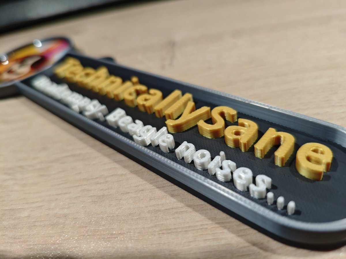 Custom VRChat nametags 👀 soon available on gumroad/Etsy next week

3D printed with clear resin photos 😁