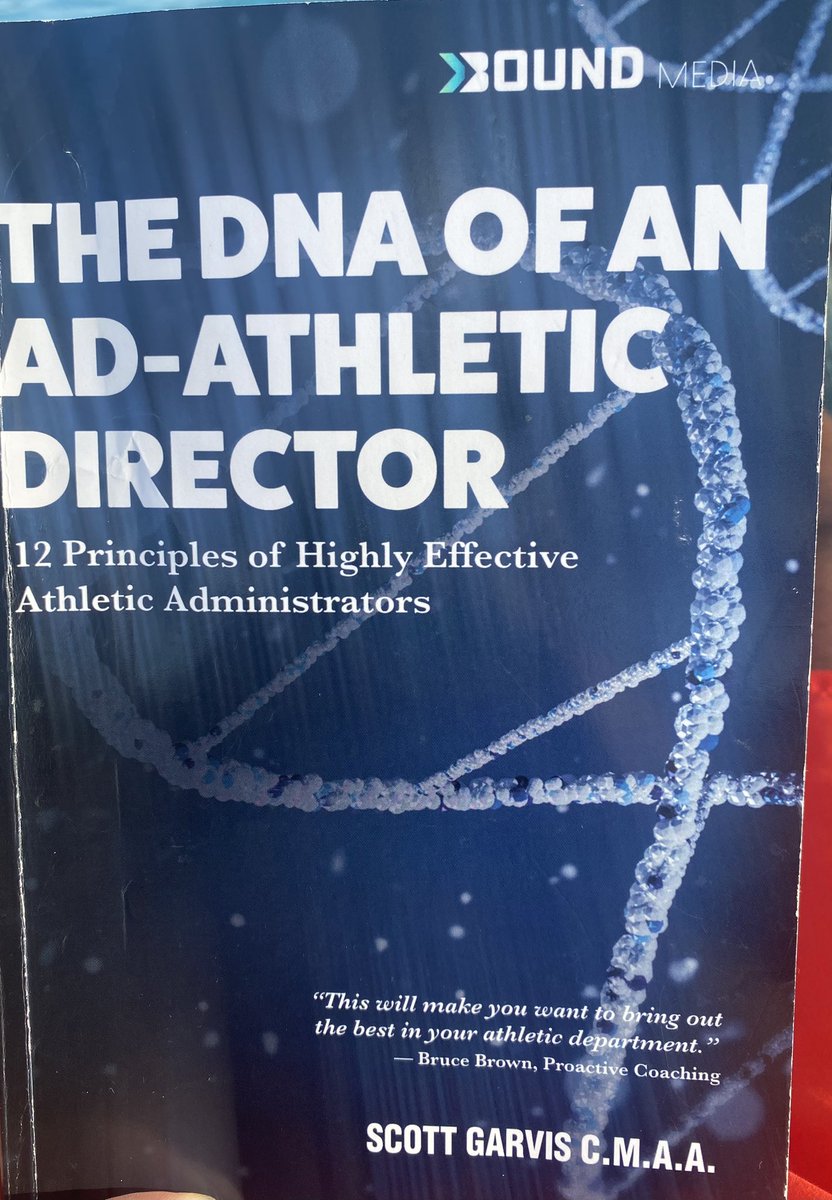 ADCoachGaddis's tweet photo. Pool side reading while gearing up for year two!! 🔥🔥🔥

@PocketAD_ https://t.co/YTapNXODU8