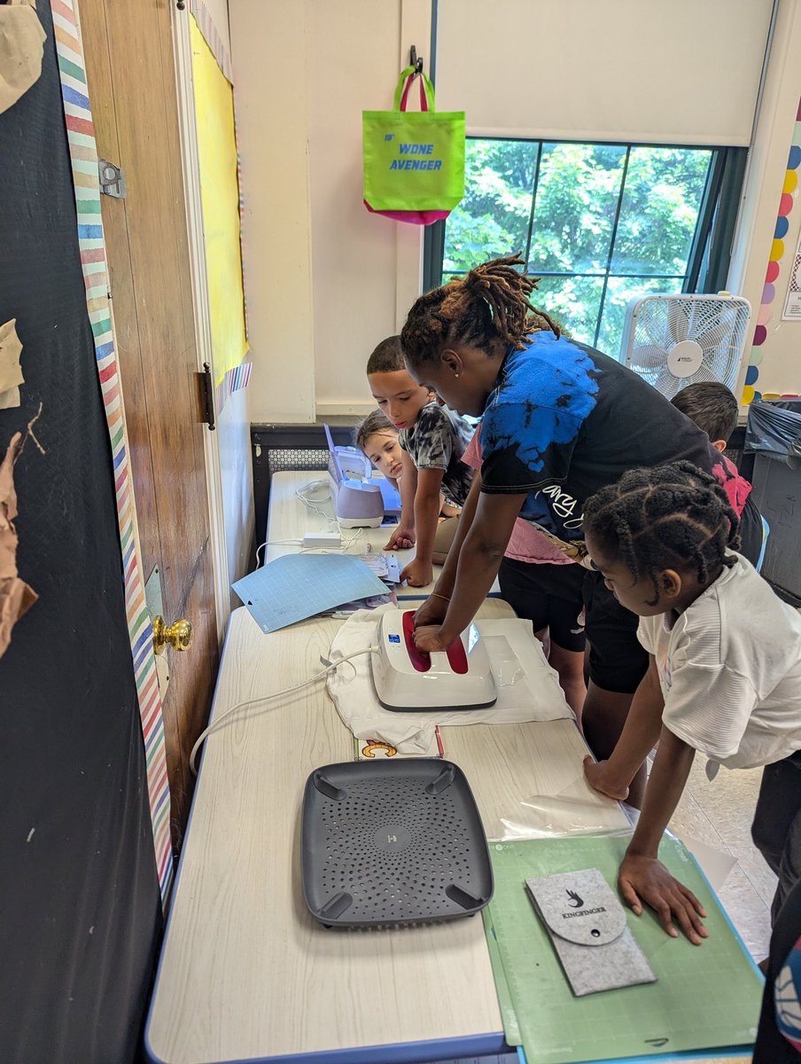 Ourbrightfutur1's tweet photo. We kicked off our summer program at our Dudley and Worcester locations yesterday!! Our students were all eager to participate in new activities! We can’t wait to see what the summer brings! ☀️
#STEMingintosports #STEM #summerprogram #STEMsummerprogram #robotics #3Dprinting #OBF https://t.co/c51K9z5iLR