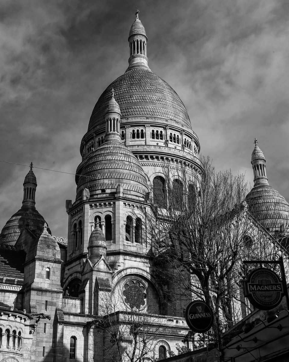 HGimage_'s tweet photo. Black and white Paris 

#paris #traveler https://t.co/9SL5VTzyBE
