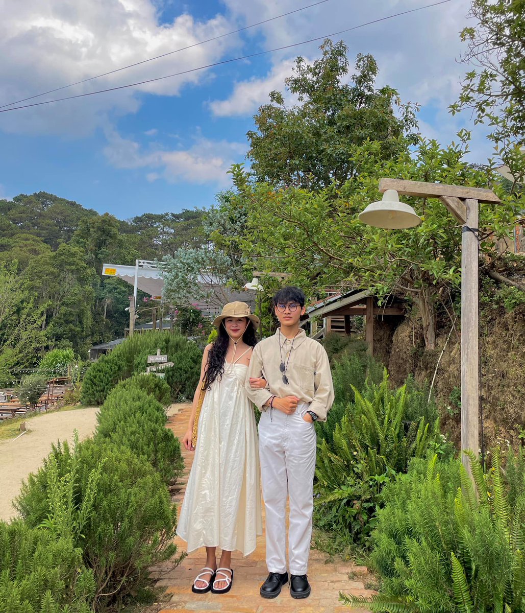 Minh_Thu_vn's tweet photo. 🌷 🌷 Chào buổi sáng! Hãy bắt đầu một ngày mới với nụ cười trên môi nhé! #BuổiSángTươiĐẹp #CườiLênNào
🌷 🌷 Good morning! Let's start a new day with a smile on your face! #BeautifulMorning #LetSmile https://t.co/TcEXRWTm18
